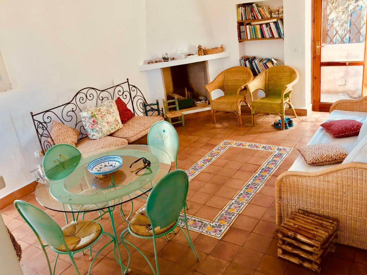 Appartamento Vista Mare - Amazing Sea View Apartment Stintino Ngoại thất bức ảnh